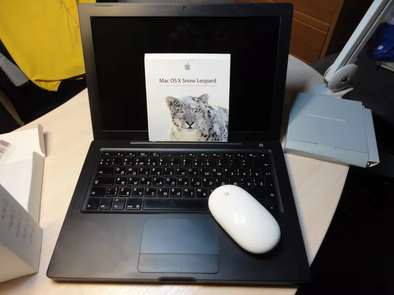 Продам Ноутбук Apple MacBook MB404
